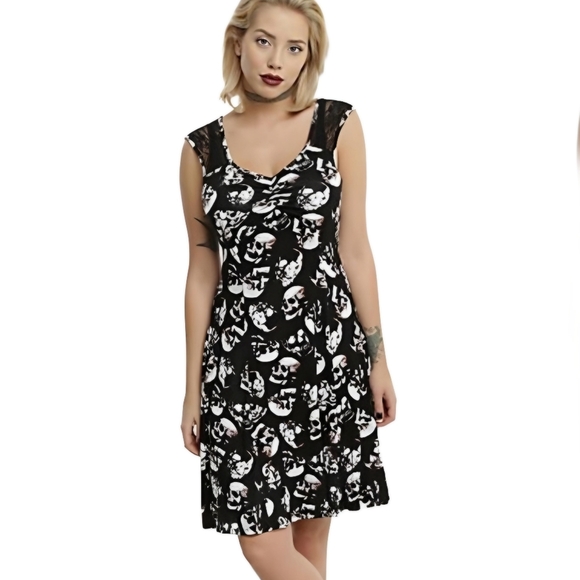 Hot Topic Dresses & Skirts - Midnight Hour Skull Pattern Dress | Black & White Lace Cap Sleeve S